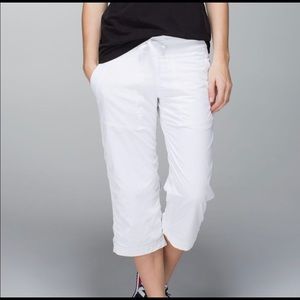 Lululemon Studio Crop Lined Pant Sz 6